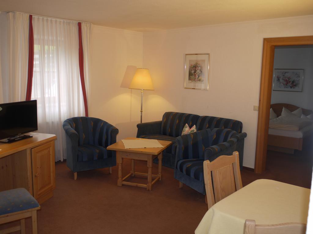 Aparthotel Fackler Tegernsee Rum bild